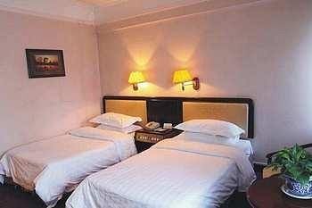 Urumqi Jingu Hotel Esterno foto