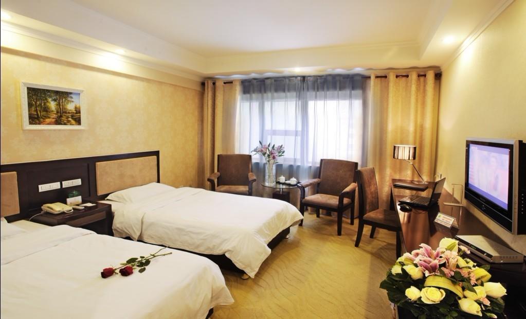 Urumqi Jingu Hotel Esterno foto